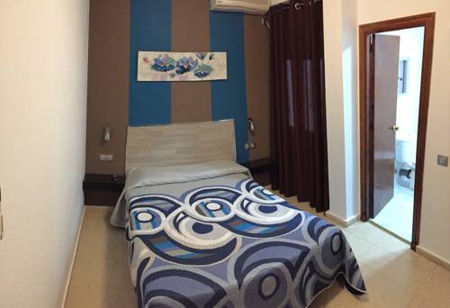 Imagen de la habitación del Hostal La Pilarica, Marbella. Foto 8