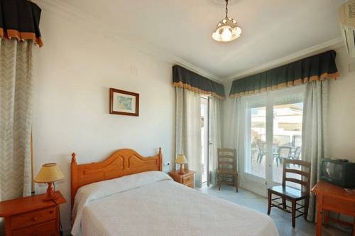 Imagen de la habitación del Hostal La Posada De Conil. Foto 5