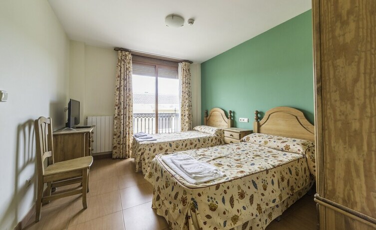 Imagen de la habitación del Hostal La Posada de Higueruela. Foto 20