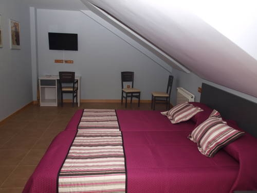 Imagen general del Hostal La Ribera Del Júcar. Foto 5