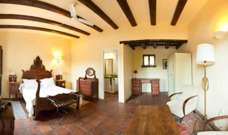 Imagen de la habitación del Hostal La Riera. Foto 5