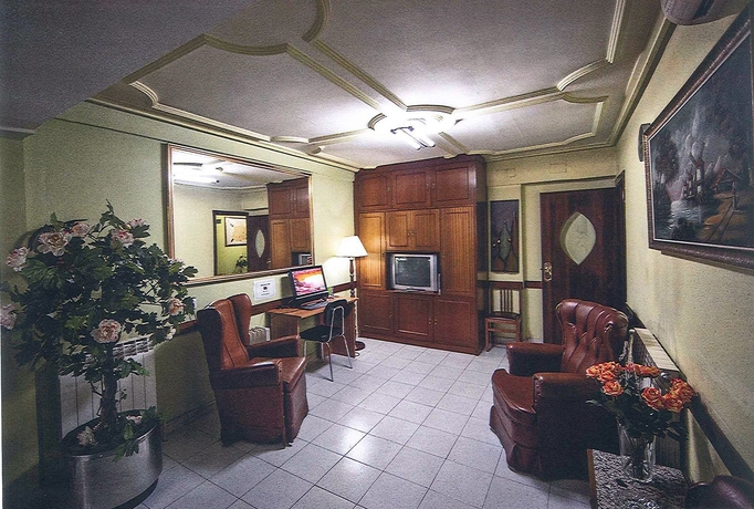 Imagen de los interiores del Hostal La Rosa, Cáceres. Foto 15