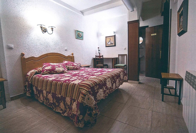Imagen de la habitación del Hostal La Rosa. Foto 9