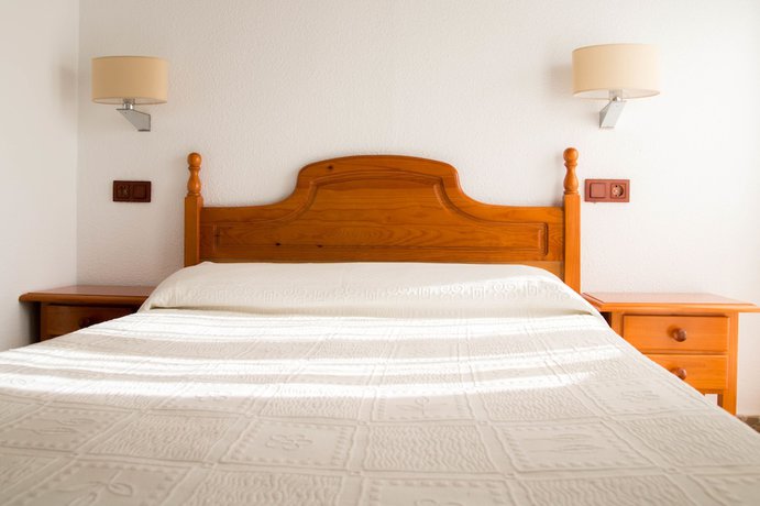 Imagen de la habitación del Hostal La Toba. Foto 11