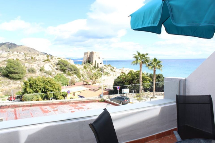 Imagen de los exteriores del Hostal La Torre, Almu&ntilde;&eacute;car. Foto 10