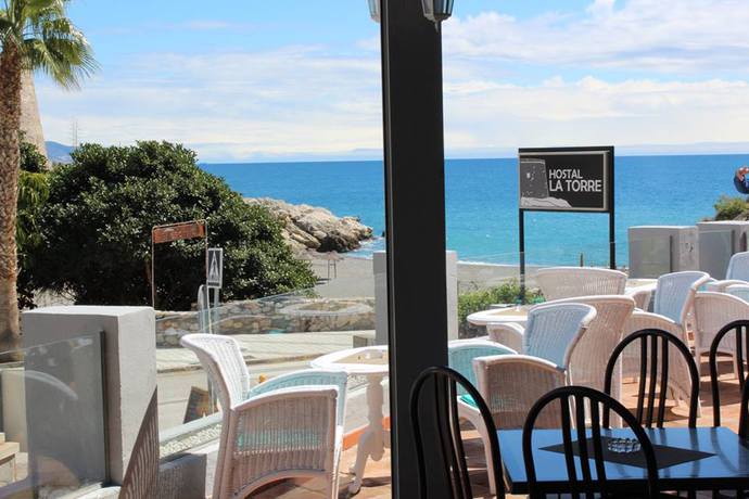 Imagen de los exteriores del Hostal La Torre, Almuñecar. Foto 9