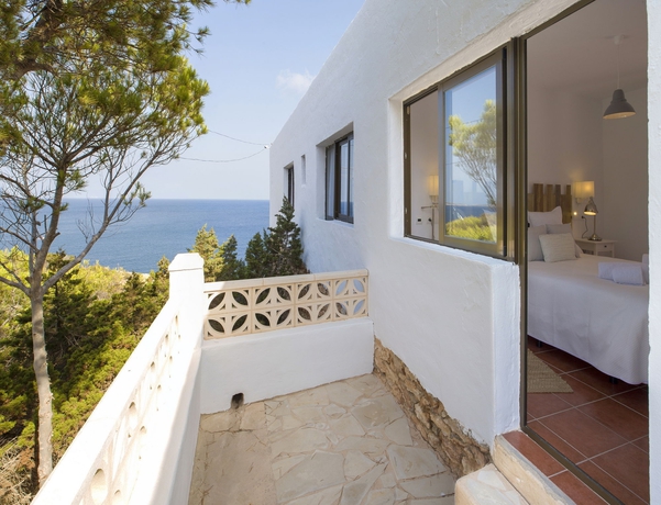 Imagen de la habitación del Hostal La Torre, Cala Gracio. Foto 4