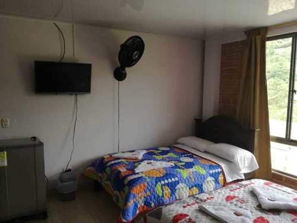 Imagen de la habitación del Hostal La Vega, La Vega. Foto 14