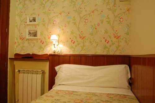 Imagen de la habitación del Hostal La Vera. Foto 4