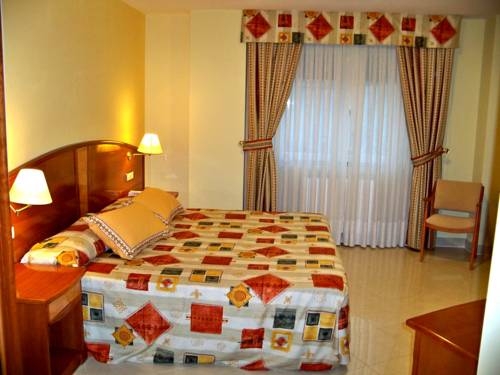 Imagen de la habitación del Hostal La Viña, Vitigudino. Foto 4