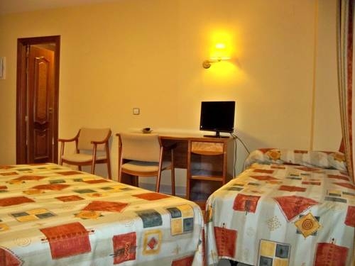 Imagen de la habitación del Hostal La Viña, Vitigudino. Foto 8