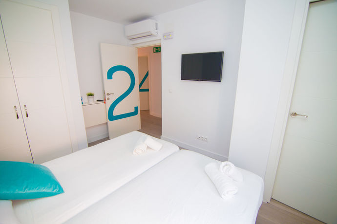 Imagen de la habitación del Hostal L&acute;Boutique Tarifa. Foto 5