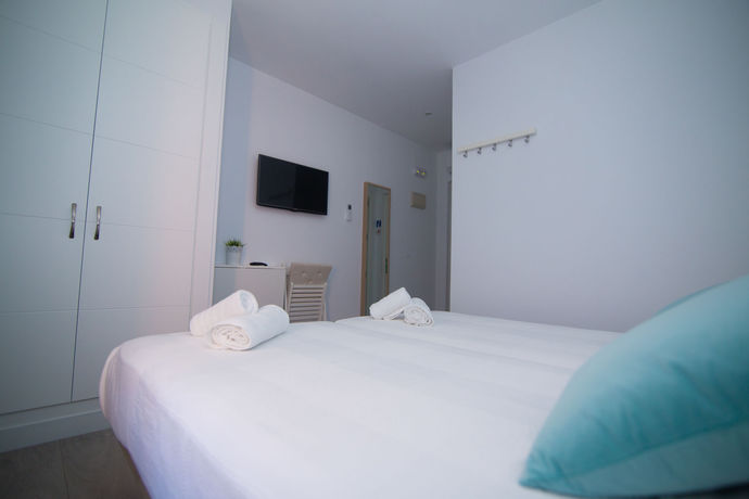 Imagen de la habitación del Hostal L&acute;Boutique Tarifa. Foto 7