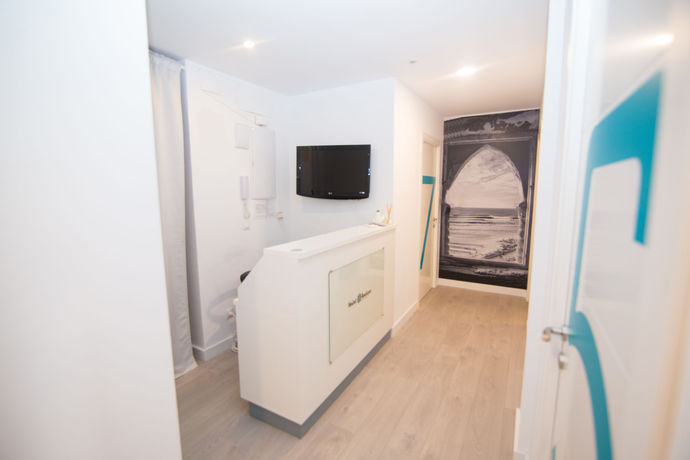 Imagen de los interiores del Hostal L&acute;Boutique Tarifa. Foto 14