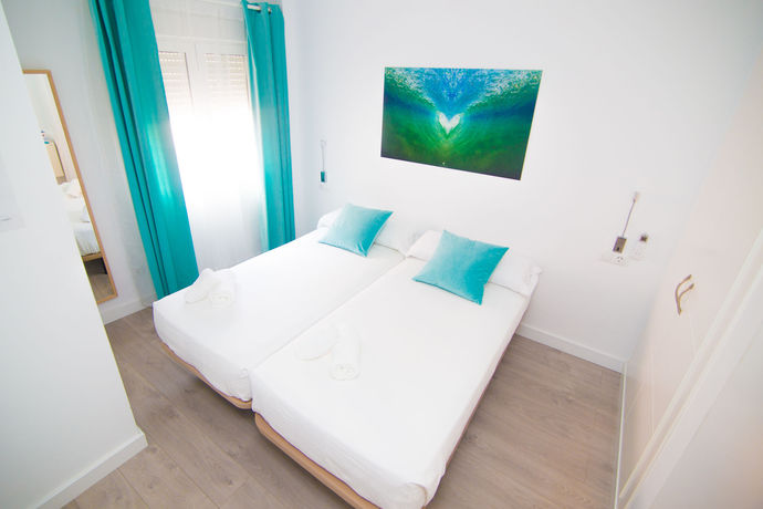Imagen de la habitación del Hostal L&acute;Boutique Tarifa. Foto 9