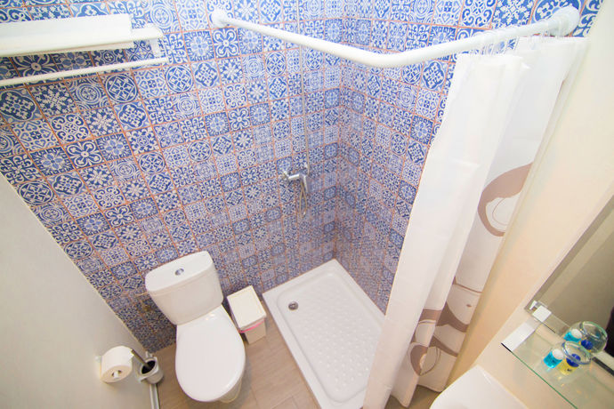 Imagen de la habitación del Hostal L&acute;Boutique Tarifa. Foto 11