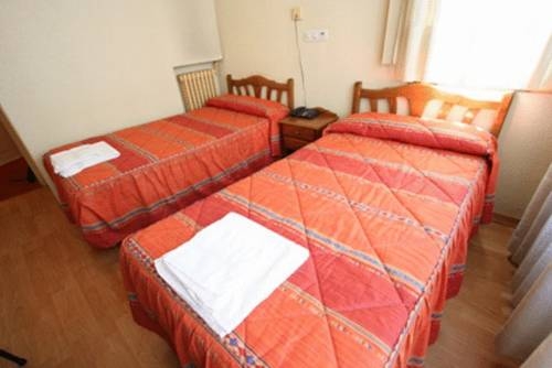 Imagen de la habitación del Hostal Lamalonga. Foto 8