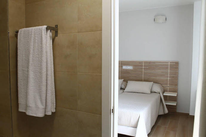 Imagen de la habitación del Hostal Landhaus, EL MOLAR. Foto 3