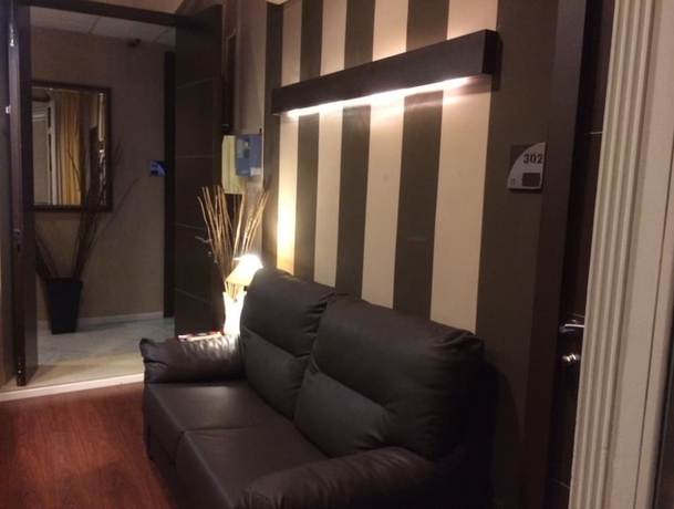 Imagen de los interiores del Hostal Larios. Foto 15