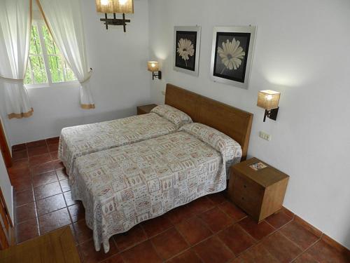Imagen de la habitación del Hostal Las Acacias, Los Ca&ntilde;os de Meca. Foto 7