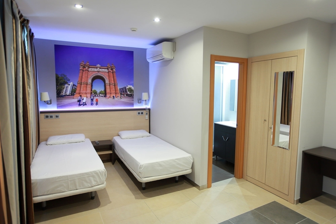 Imagen de la habitación del Hostal Las Flores. Foto 5