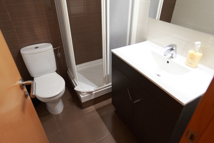 Imagen de la habitación del Hostal Las Flores. Foto 14