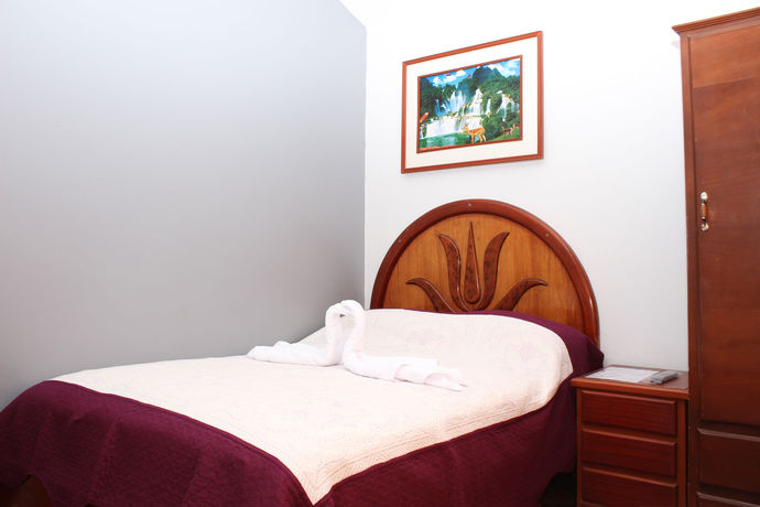 Imagen de la habitación del Hostal Las Fresas. Foto 14