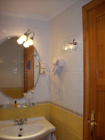 Imagen general del Hostal Las Grullas. Foto 11