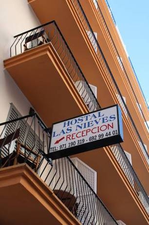 Imagen general del Hostal Las Nieves, Ibiza ciudad. Foto 9