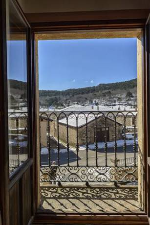 Imagen de la habitación del Hostal Las Nieves, Molinos del Duero. Foto 8