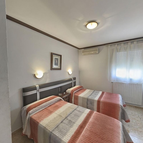 Imagen de la habitación del Hostal Las Palomas. Foto 6
