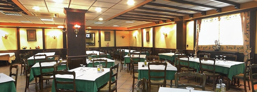 Imagen del bar/restaurante del Hostal Las Palomas, Lucena. Foto 3