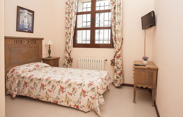 Imagen de la habitación del Hostal Las Paneras Naturavila. Foto 4