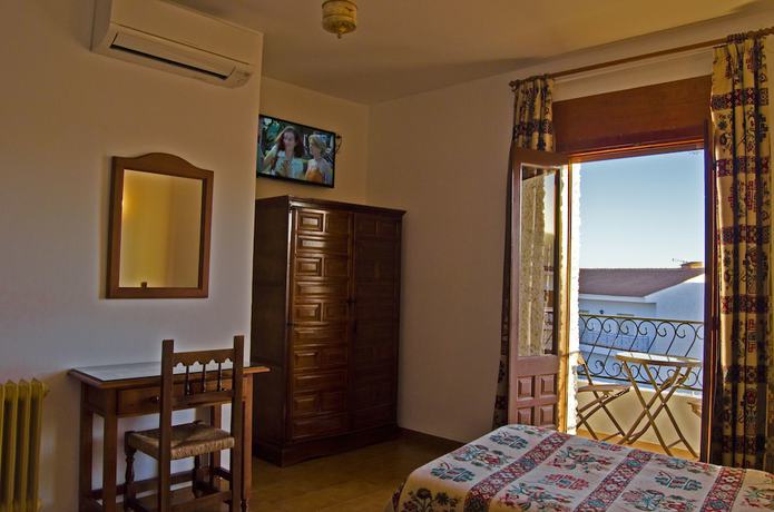 Imagen de la habitación del Hostal Las Perdices. Foto 4