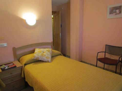 Imagen de la habitación del Hostal Las Rumbas. Foto 9