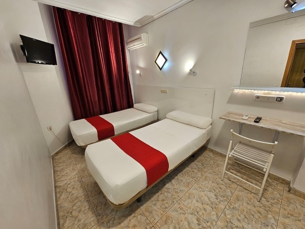 Imagen de la habitación del Hostal Las Vegas, Tetu&aacute;n. Foto 4