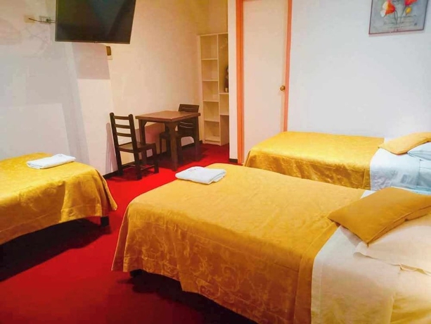 Imagen de la habitación del Hostal Le Prince. Foto 2