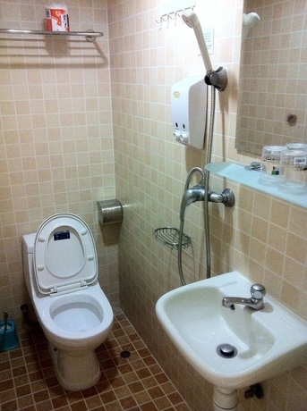 Imagen de la habitación del Hostal Lee Garden Guest House. Foto 2