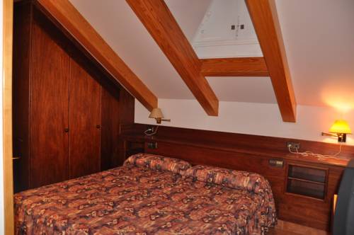 Imagen de la habitación del Hostal Les Fonts. Foto 8