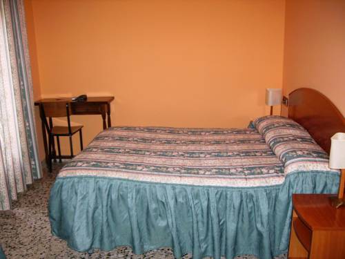 Imagen de la habitación del Hostal L'escon. Foto 12
