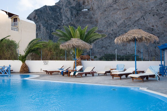 Imagen de la piscina del Hostal Letta Studios. Foto 6
