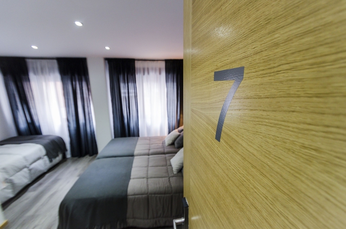 Imagen de la habitación del Hostal Libertad, Gijón. Foto 7