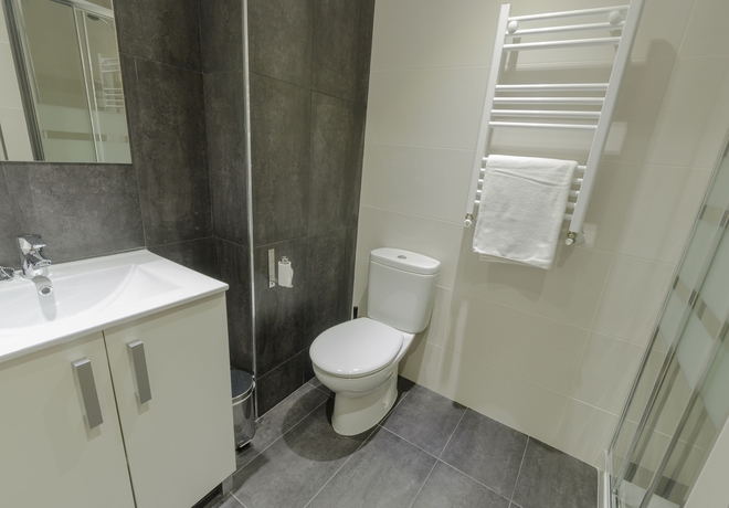 Imagen de la habitación del Hostal Libertad, Gijón. Foto 15