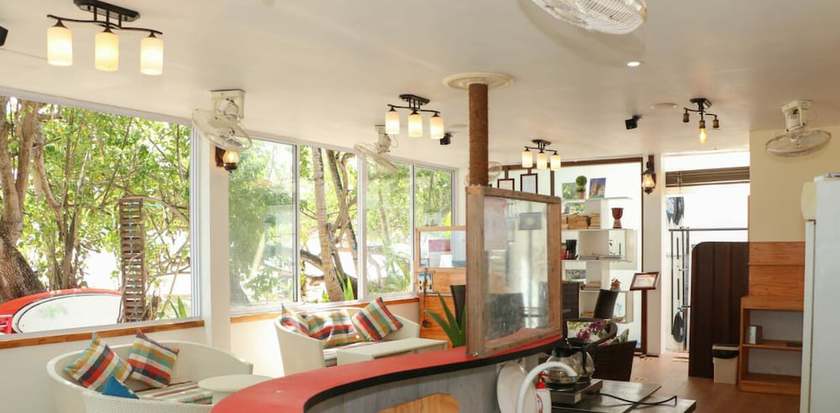 Imagen de los interiores del Hostal Liberty Guest House Maldives. Foto 12
