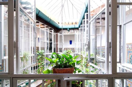 Imagen general del Hostal Lis I. Foto 9