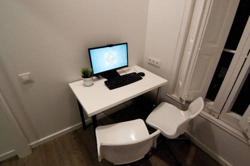 Imagen general del Hostal Live Barcelona. Foto 8