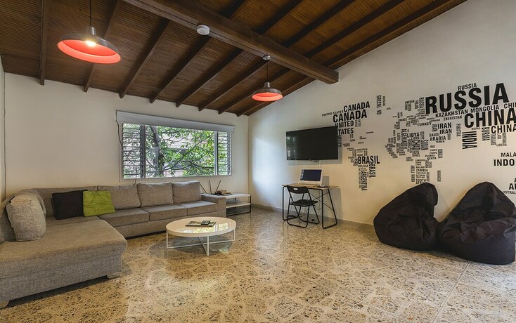 Imagen de los interiores del Hostal Living - Hostel. Foto 38