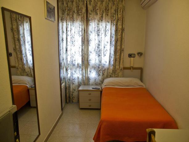 Imagen de la habitación del Hostal Lizana 2. Foto 3