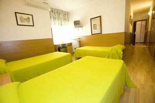 Imagen general del Hostal Lizana 2, Huesca Provincia. Foto 3