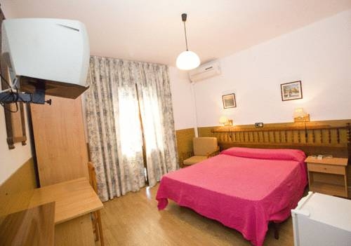 Imagen de la habitación del Hostal Lizana 2, Huesca Provincia. Foto 7